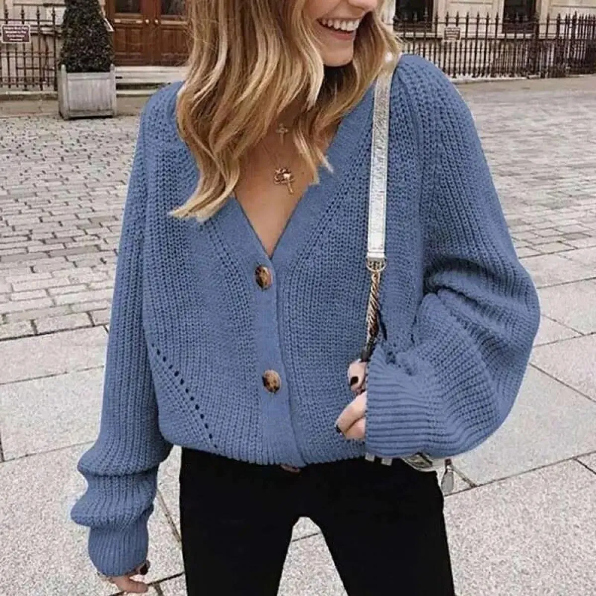 2023 inverno nuovo maglione tinta unita scollo a V cardigan con bottoni autunno interno maglione esterno da donna