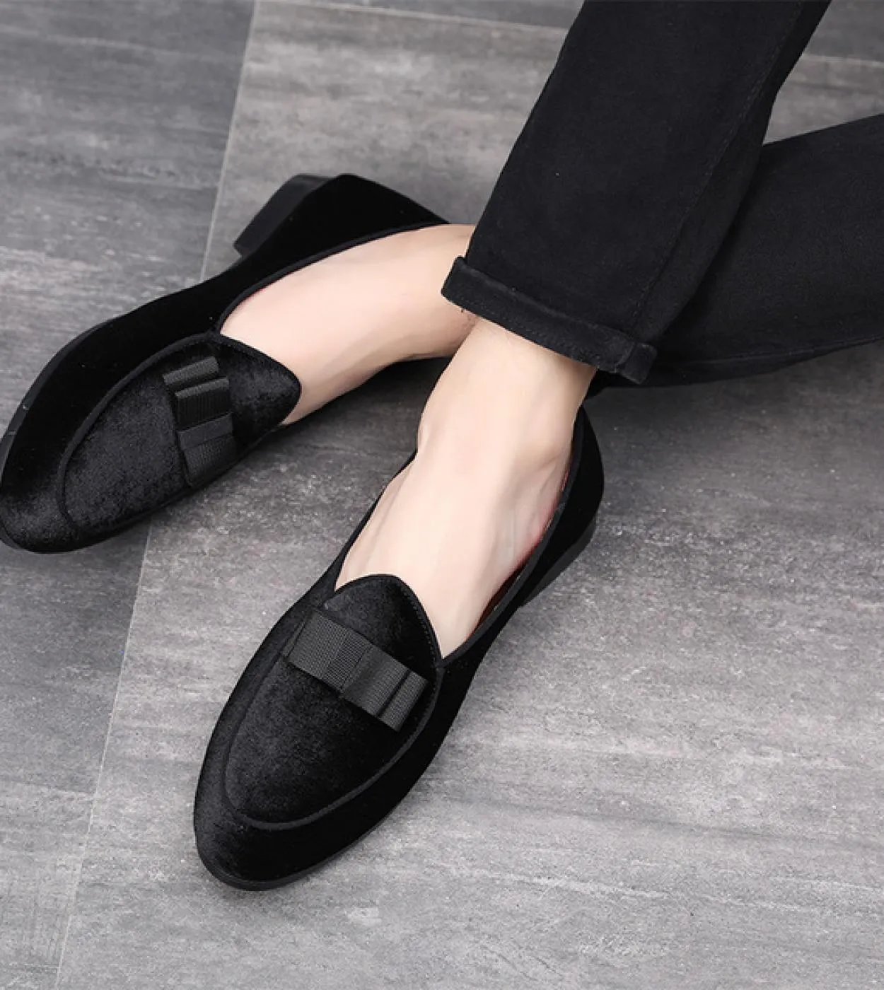 2023 Scarpe eleganti da uomo in pelle verniciata Scarpe da sposa di lusso di alta qualità Mocassini da uomo Moda uomo stile ital