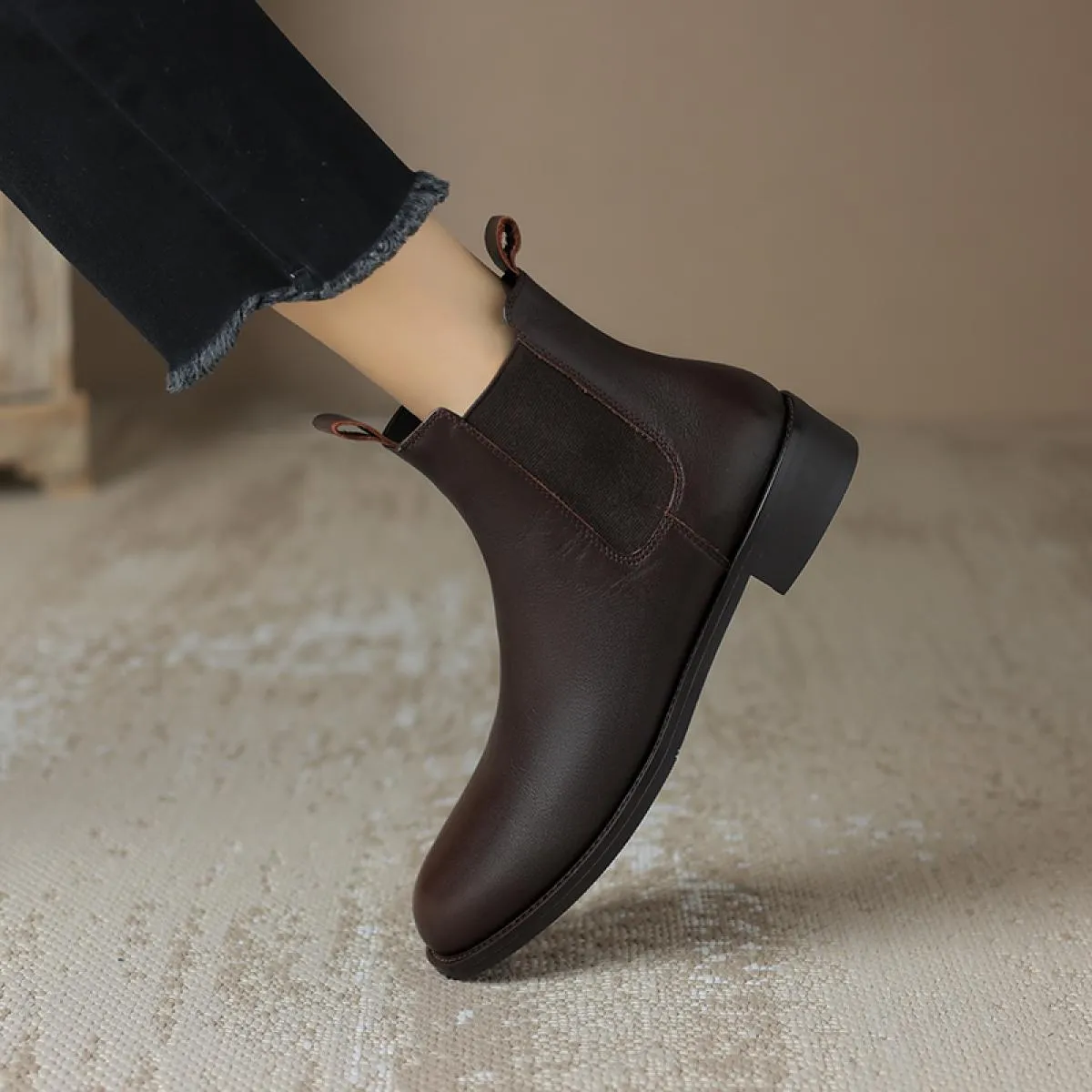 2024 Stivaletti da donna Autunno Inverno Lavoro Casual Tacco medio Scarpe in vera pelle da donna Nuovi stivaletti Taglia 34 43