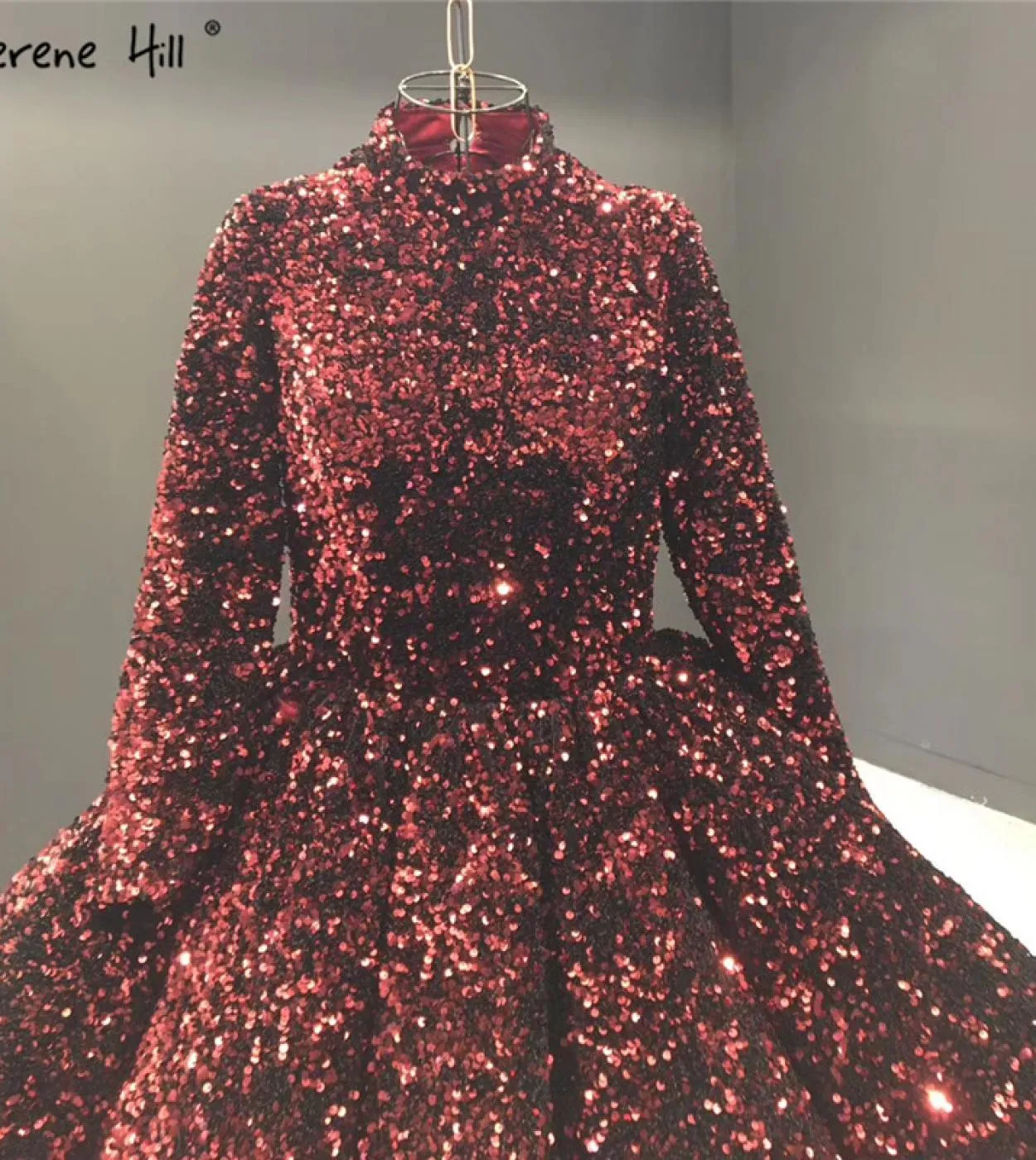 Abiti da sposa in oro rosso vino a cambiamento graduale Abiti da sposa di lusso con paillettes a collo alto Serene Hill Ha2153 C