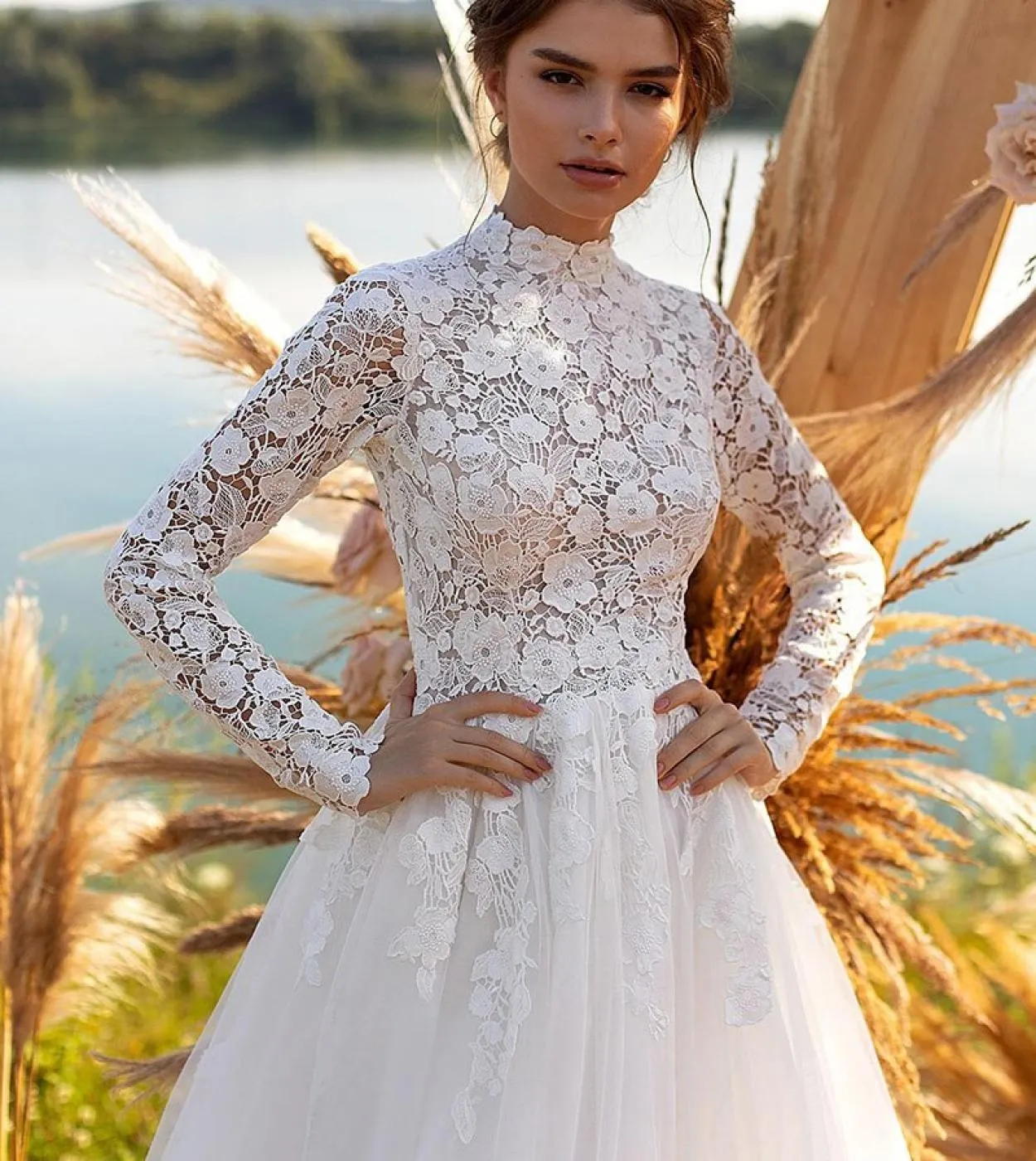 Abiti da sposa musulmani applique di lusso Abiti da sposa a collo alto da donna in tulle a maniche lunghe a forma di abiti da do