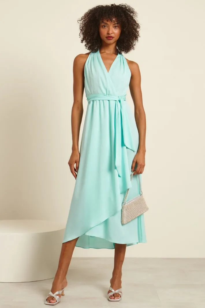 Abito con scollo all'americana