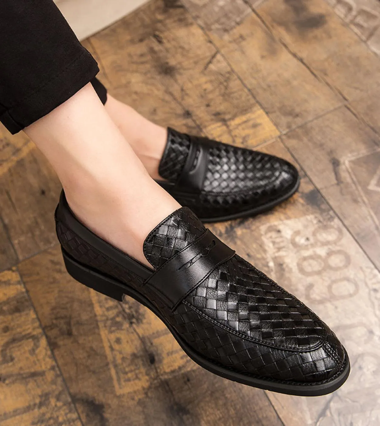 Affari di marca di lusso Scarpe casual da uomo per uomo Mocassini Slip on in pelle British Style Basket Weave Scarpe morbide Moc