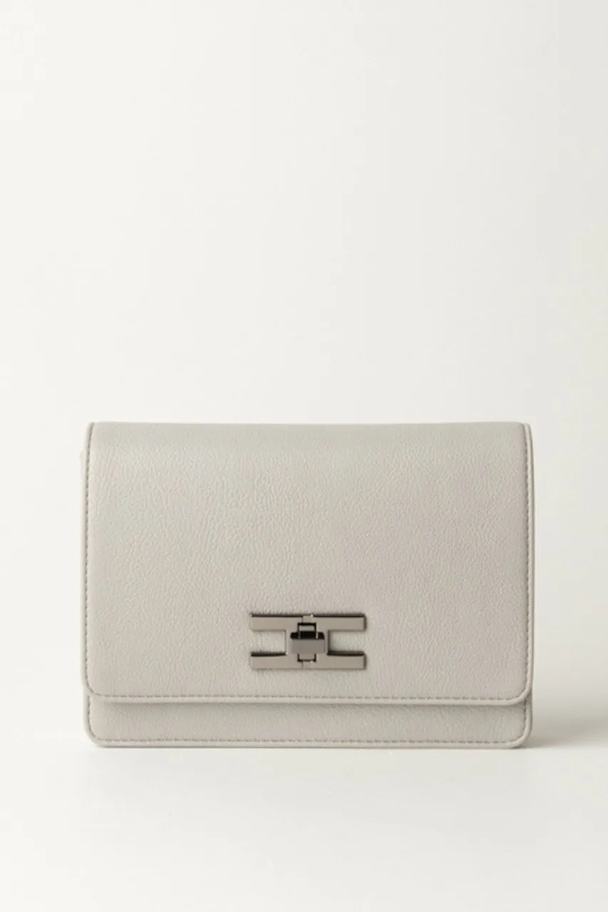 Borsa a tracolla con logo chiusura girello Perla