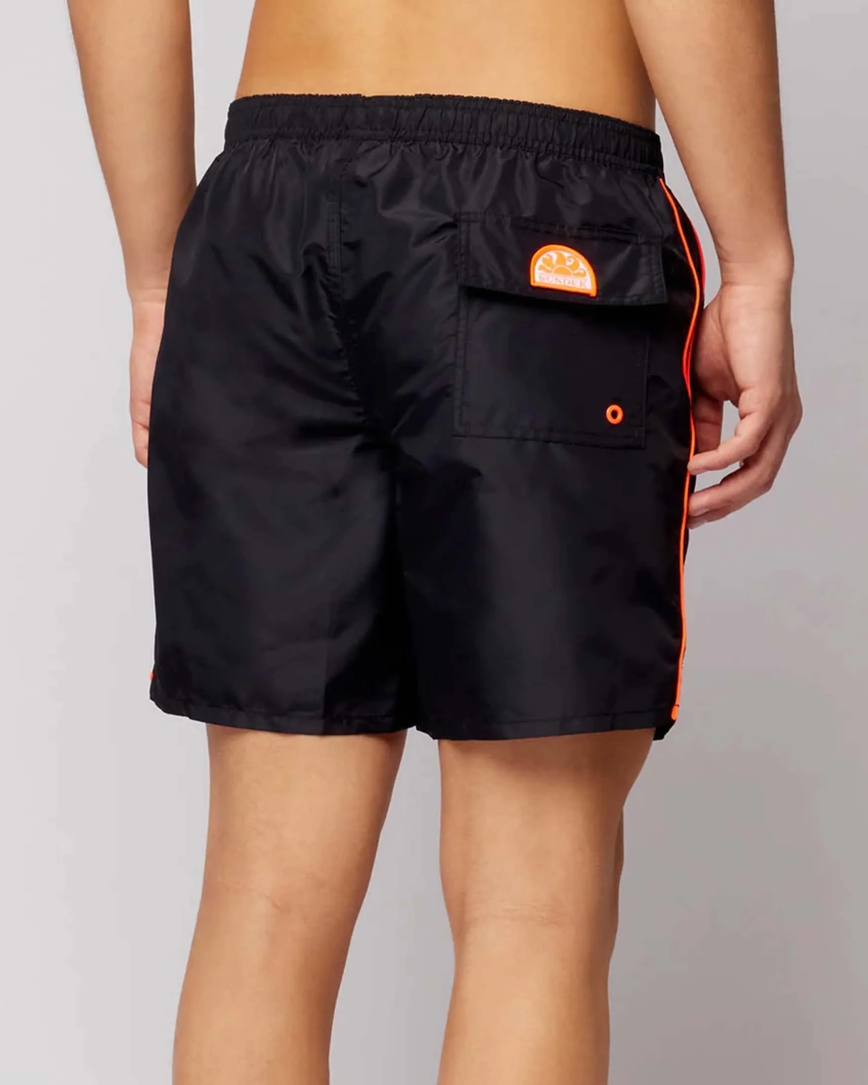 Boxer mare nero con piping arancione