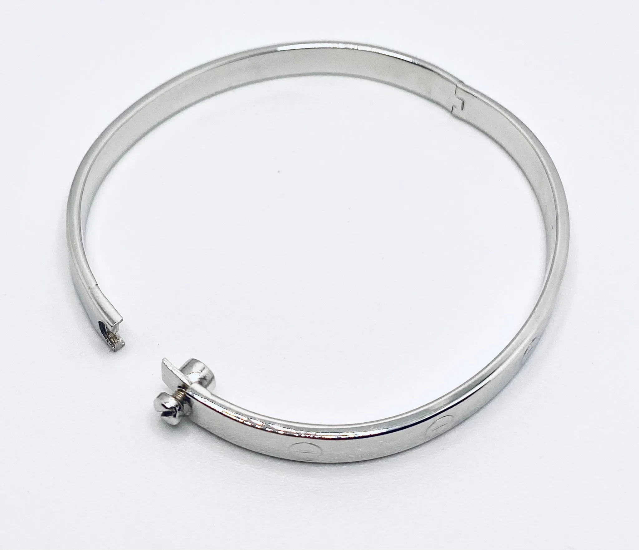 Bracciale rigido  in oro bianco 750% art.BRR1