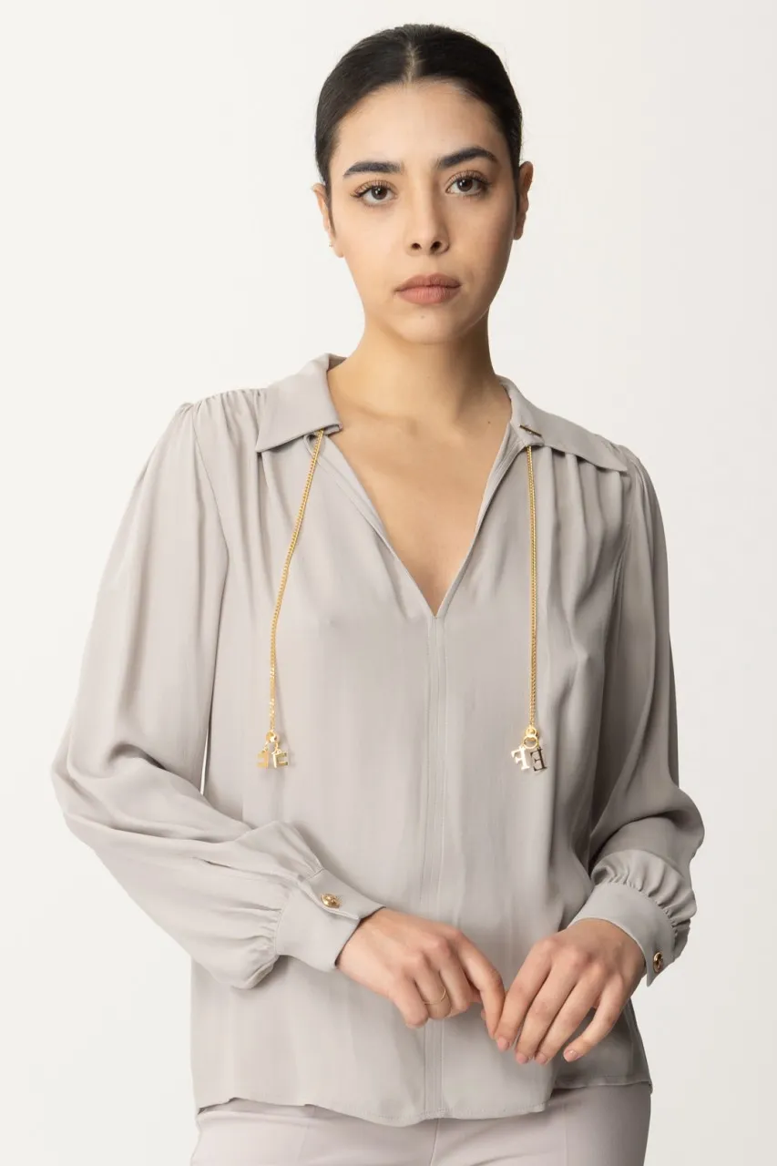 Camicia ampia con accessorio al colletto Perla