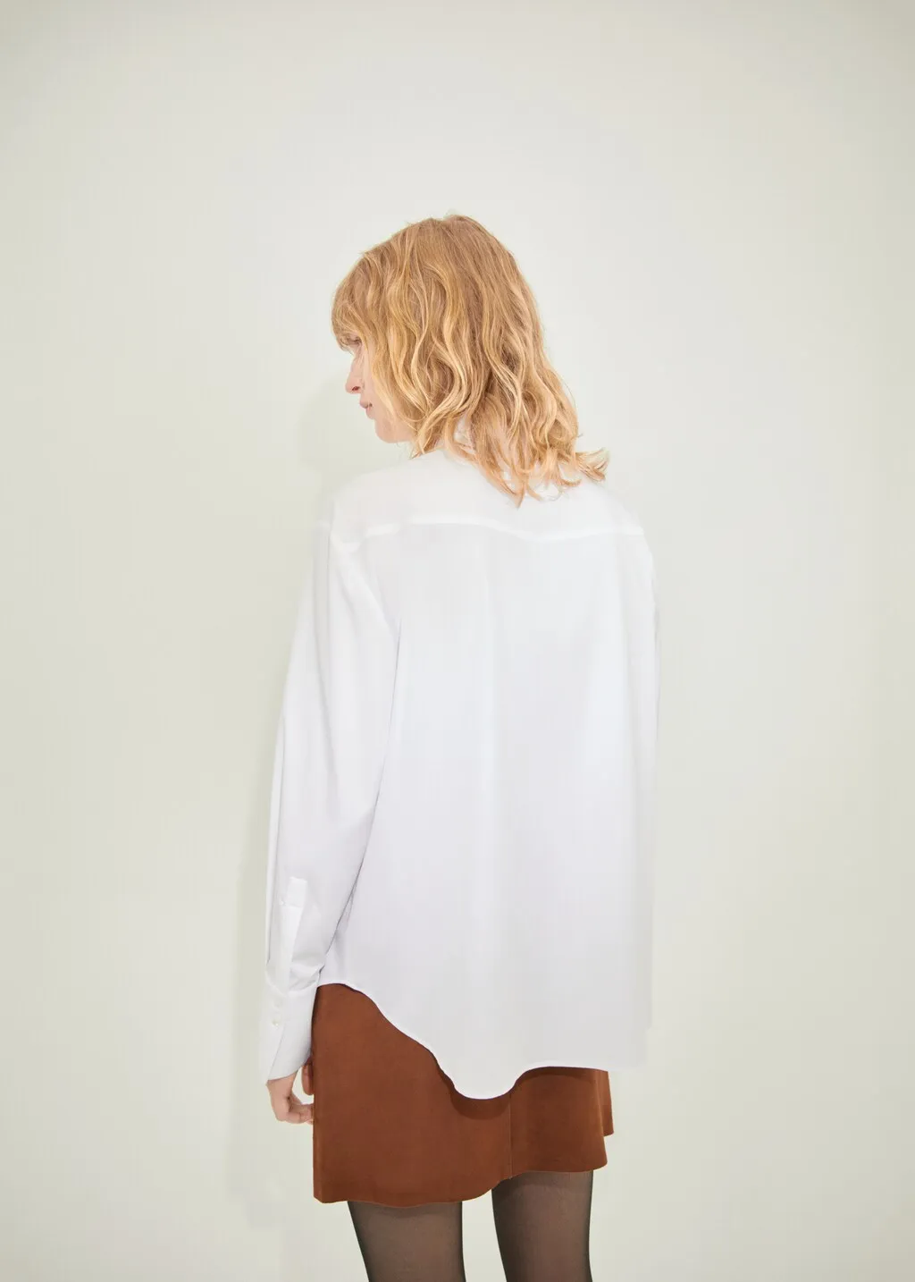 Camicia tasche dettaglio cravatta