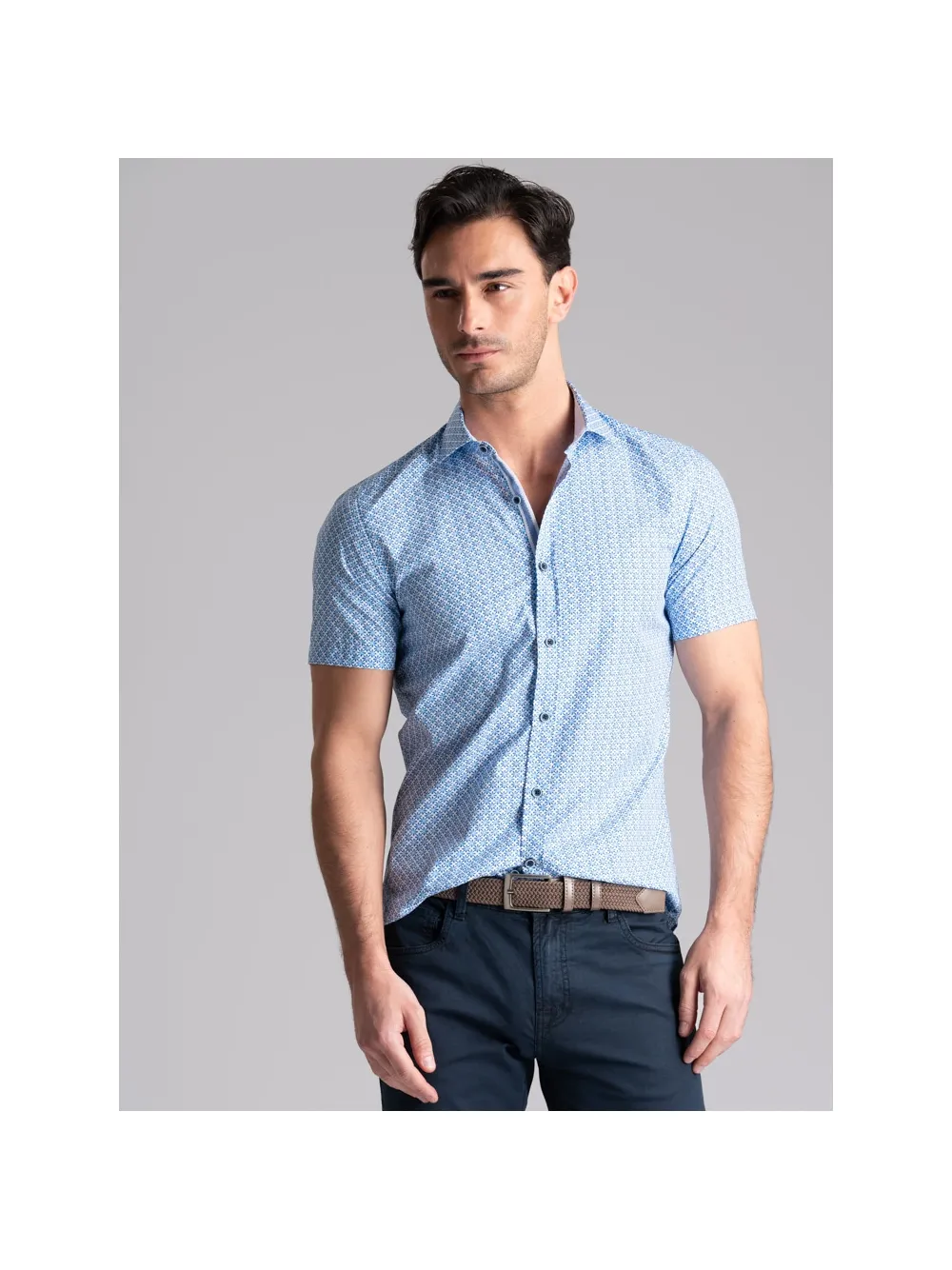 Camicia uomo a fiori mezza manica collo semi francese