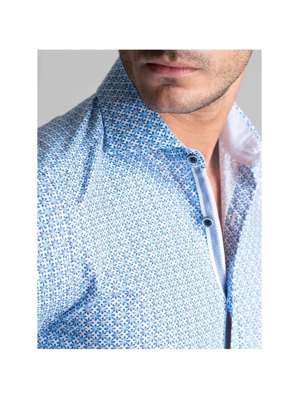 Camicia uomo a fiori mezza manica collo semi francese