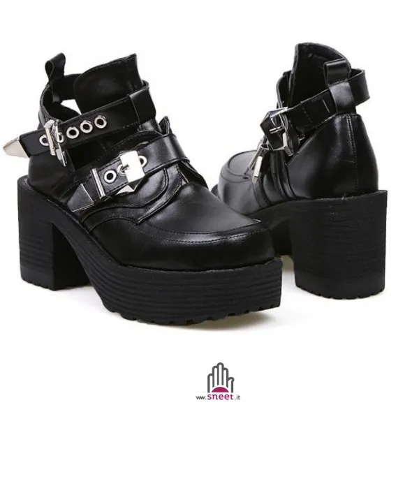 Cut Out Boot