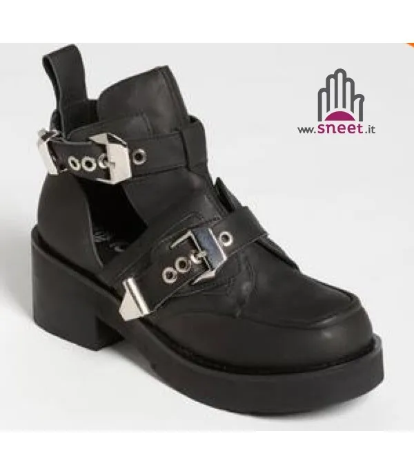 Cut Out Boot