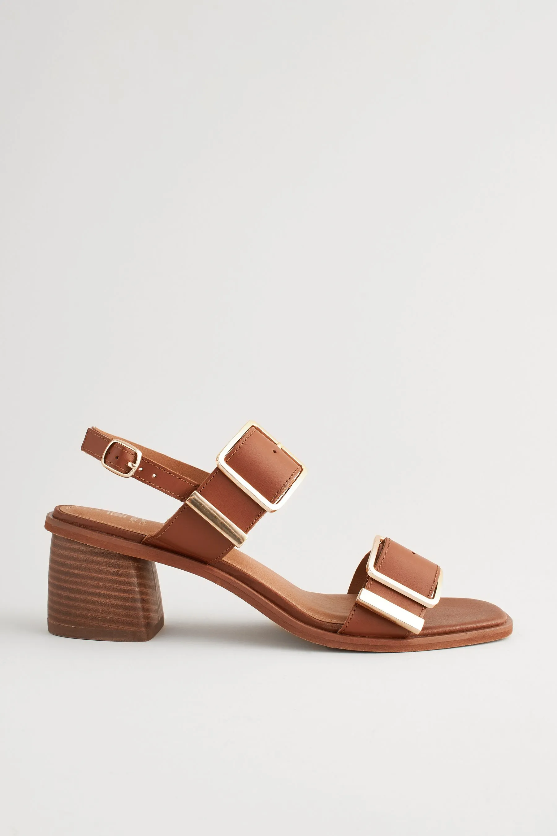 Forever Comfort - Sandali in pelle con tacco largo e fibbia