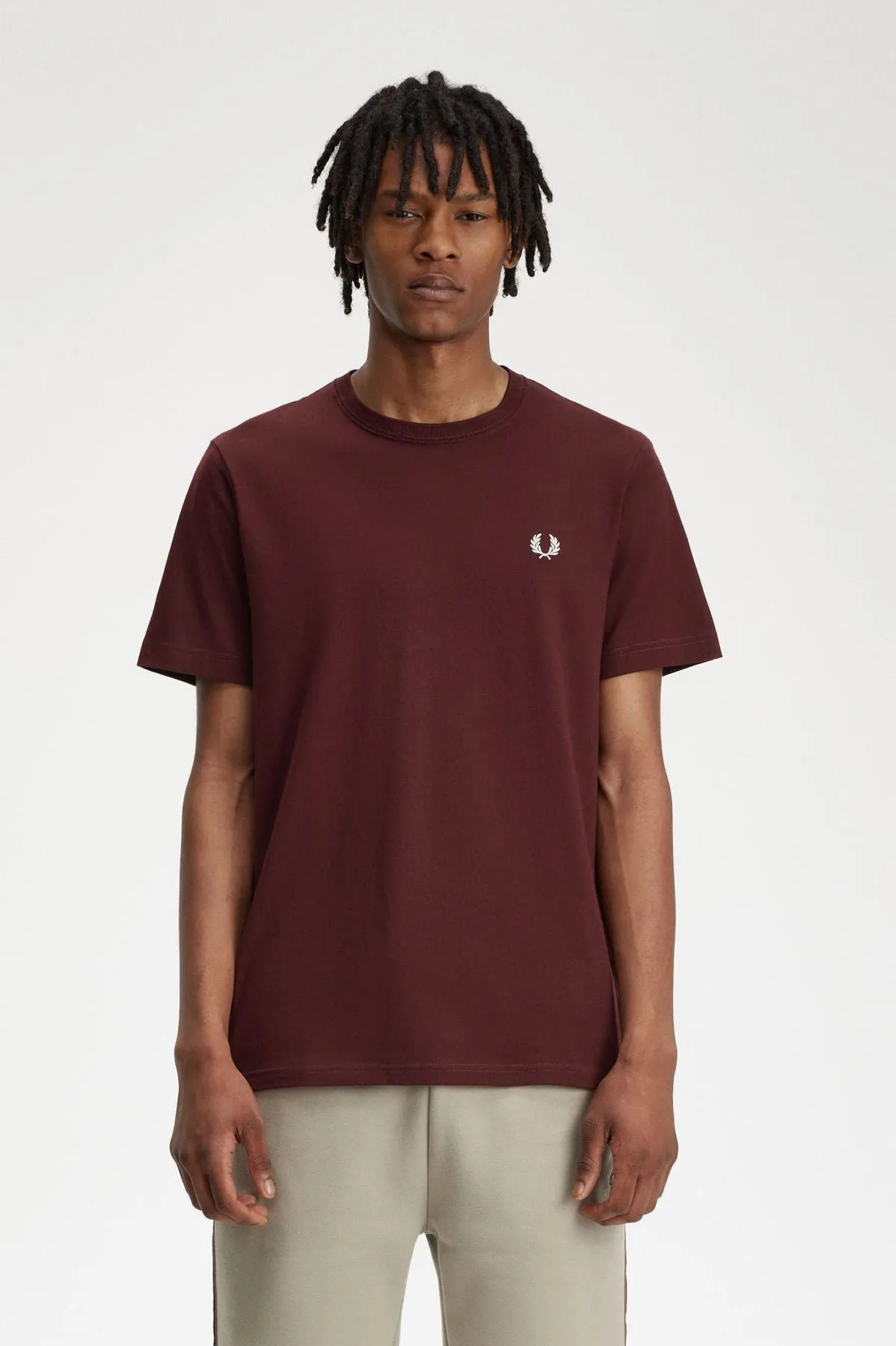 Fred Perry T-shirt Girocollo Bordeaux con Logo
