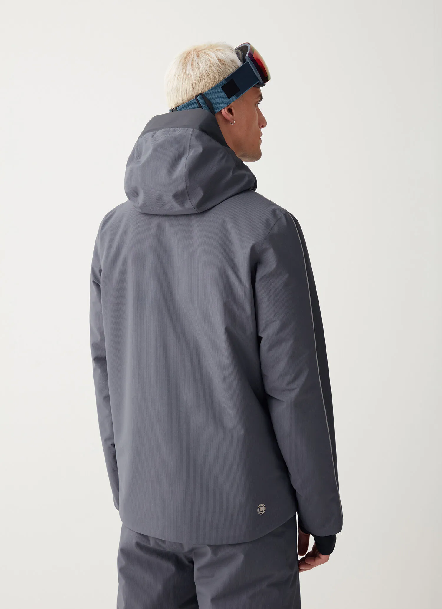 Hooded ski jacket made of wadding