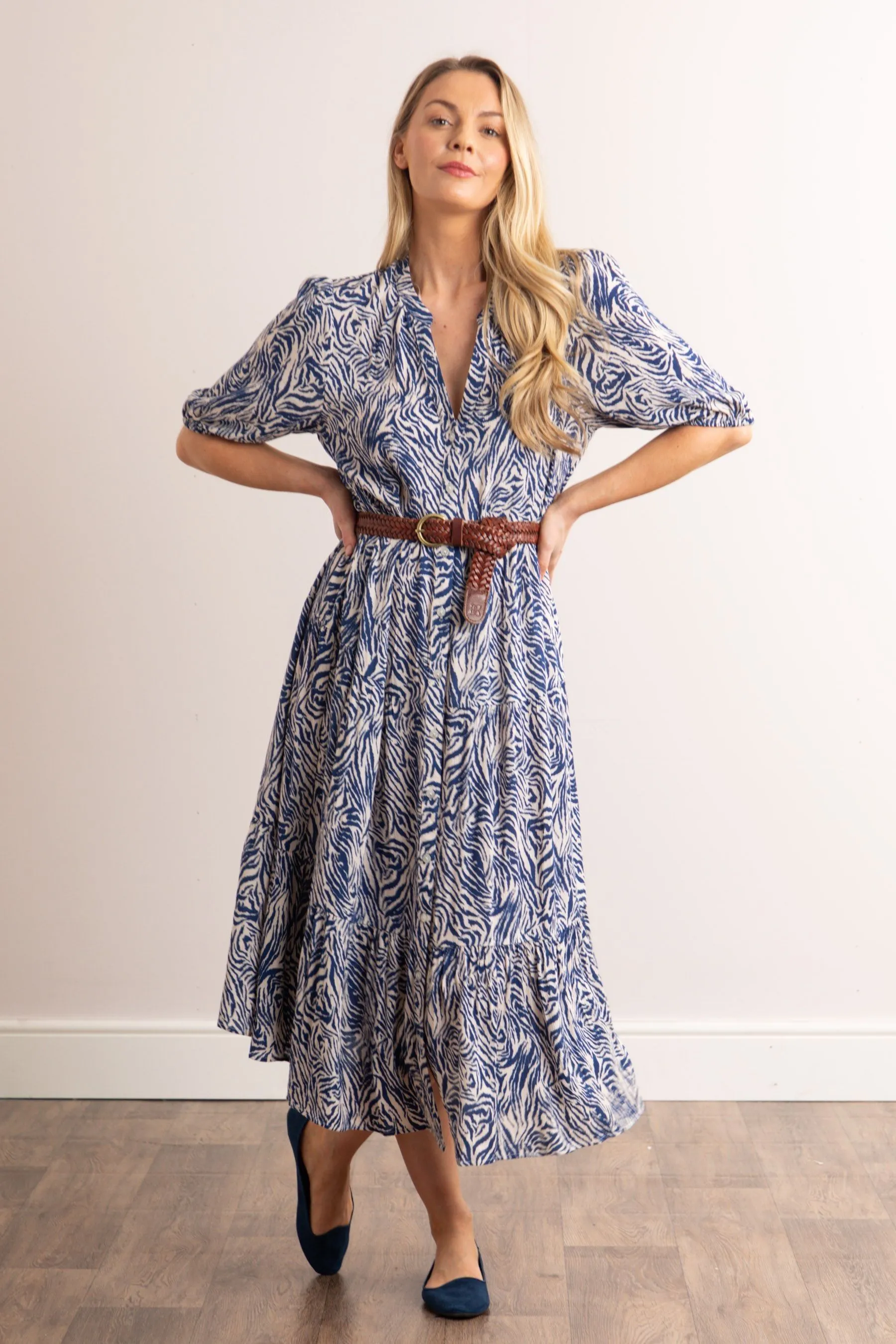 Lakeland Leather Clothing - Serena - Abito Animal Stampa midi con bottoni e scollo a V