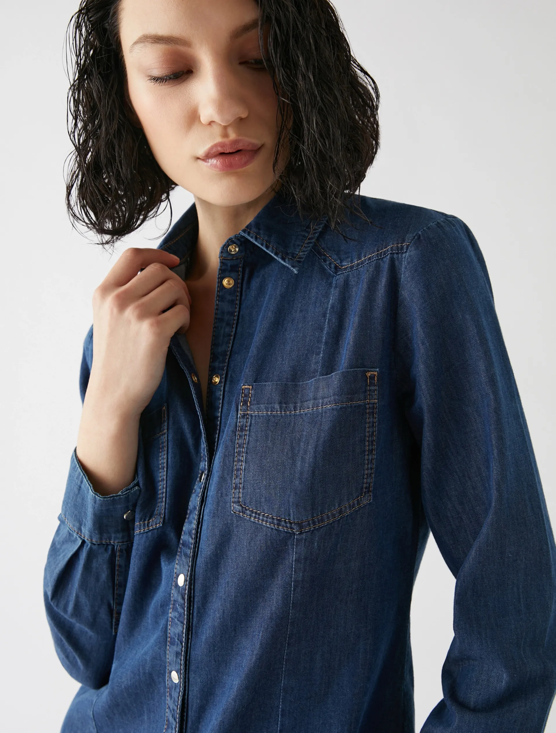 Light Denim Shirt / Brown
