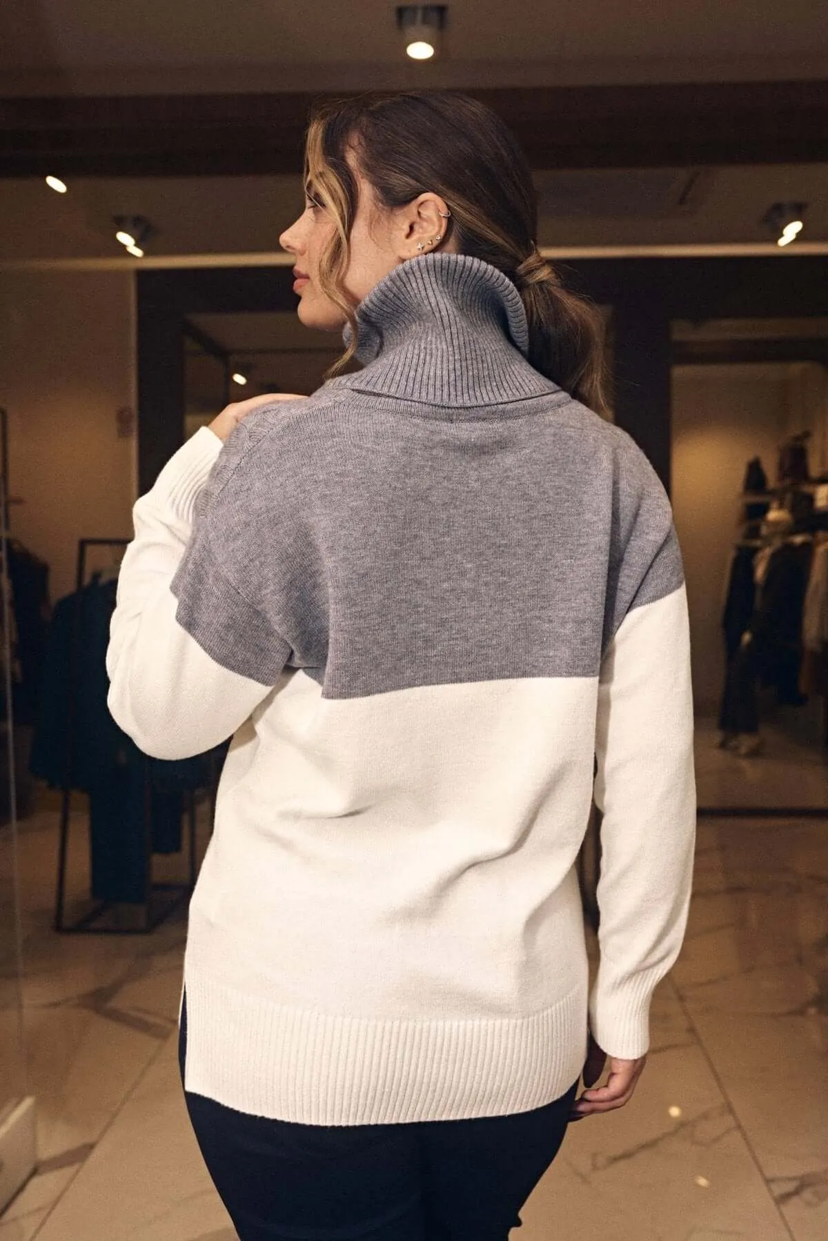 Maglia bicolor con trecce e collo removibile OFF WHITE