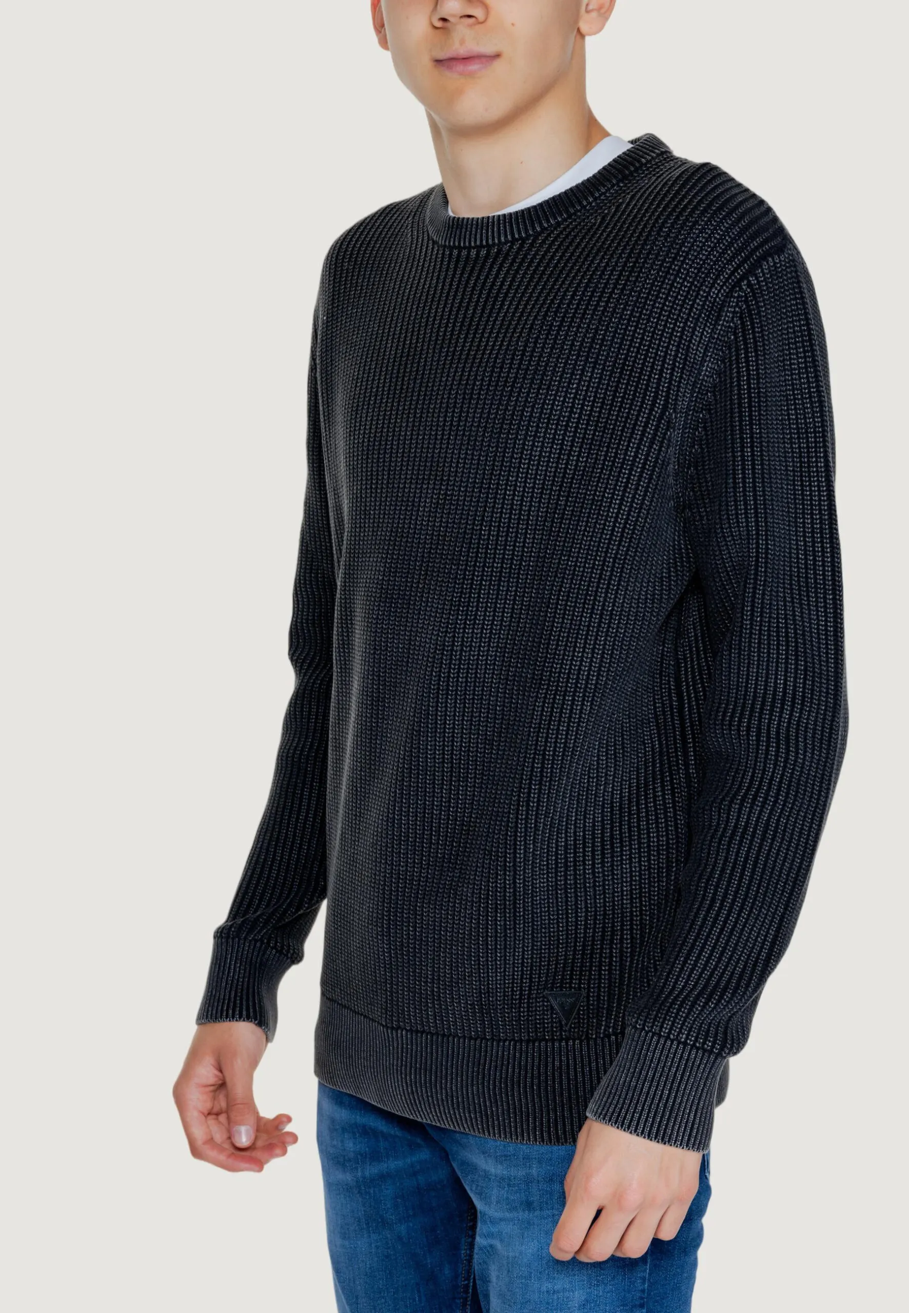 Maglione Guess DELMAR CN LS WASHED RIBBED Nero