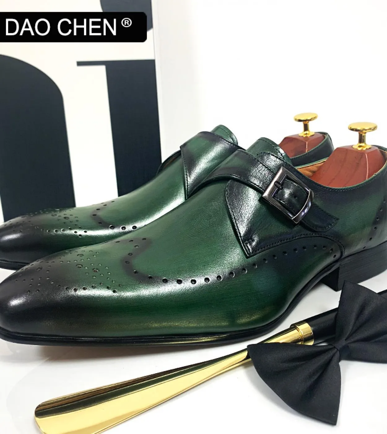 Mocassini da uomo di marca di lusso Monk Strap Shoes Black Green Wingtip Scarpe eleganti da uomo in vera pelle Scarpe da uomo da