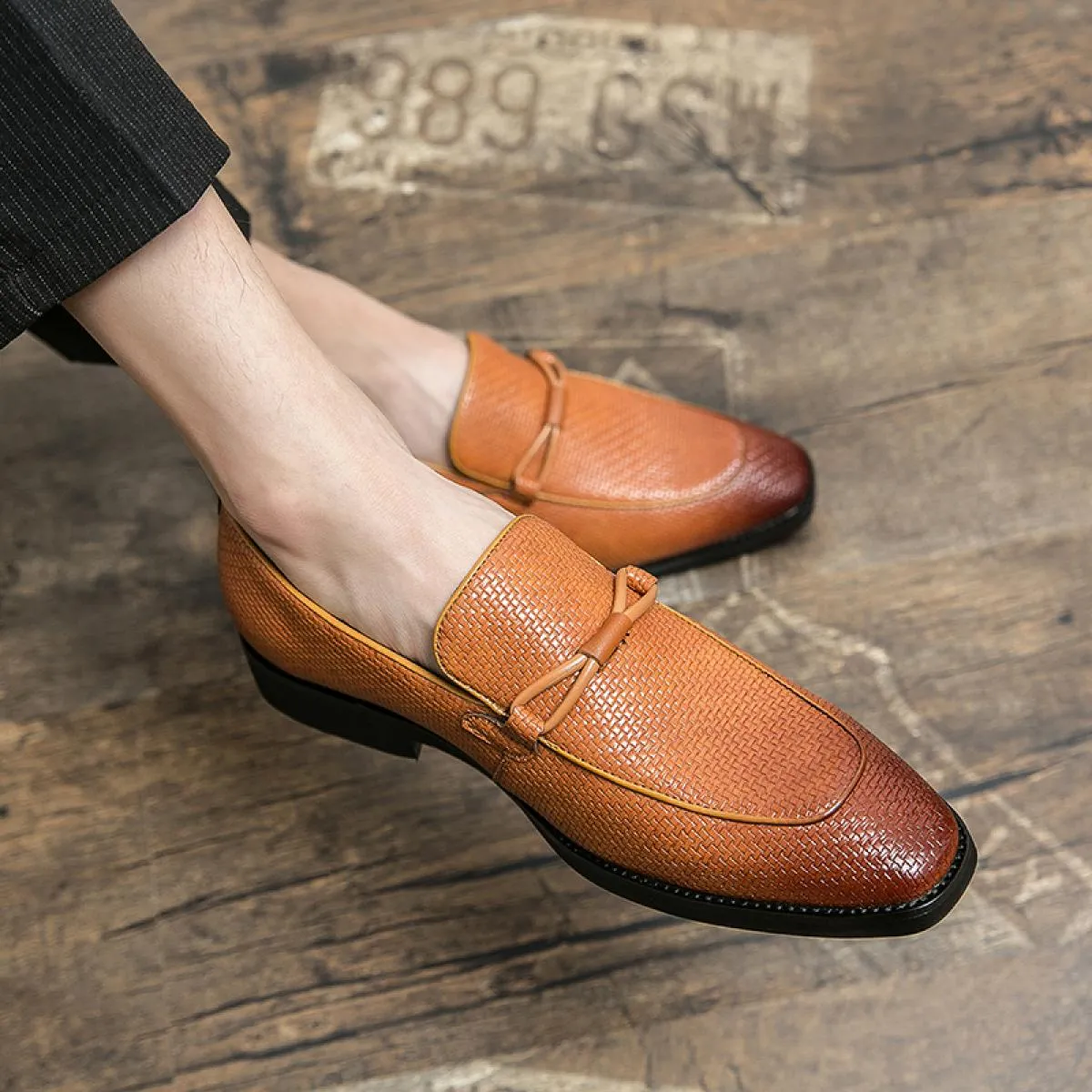 Mocassini da uomo nuovi Scarpe con motivo in rilievo in PU senza polsini con lacci Tinta unita Comode scarpe formali da uomo cla