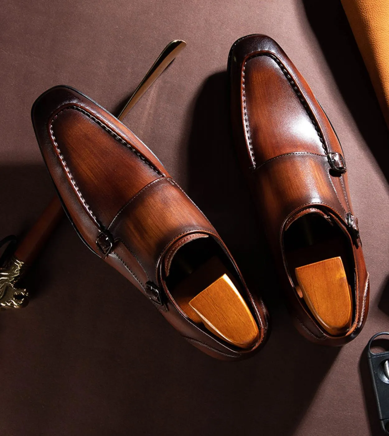 Mocassini da uomo Scarpe eleganti a punta in vera pelle di lusso 2022 Autunno Scarpe casual in pelle fatte a mano di nuova quali