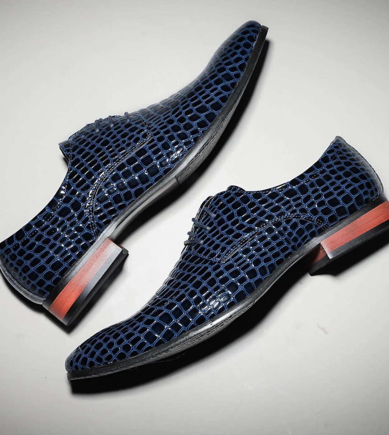 Mocassini da uomo Scarpe in schiuma da uomo Scarpa da uomo in pelle Oxford Tendenza alla moda Elegante Casual Bianco Nero Uomo E