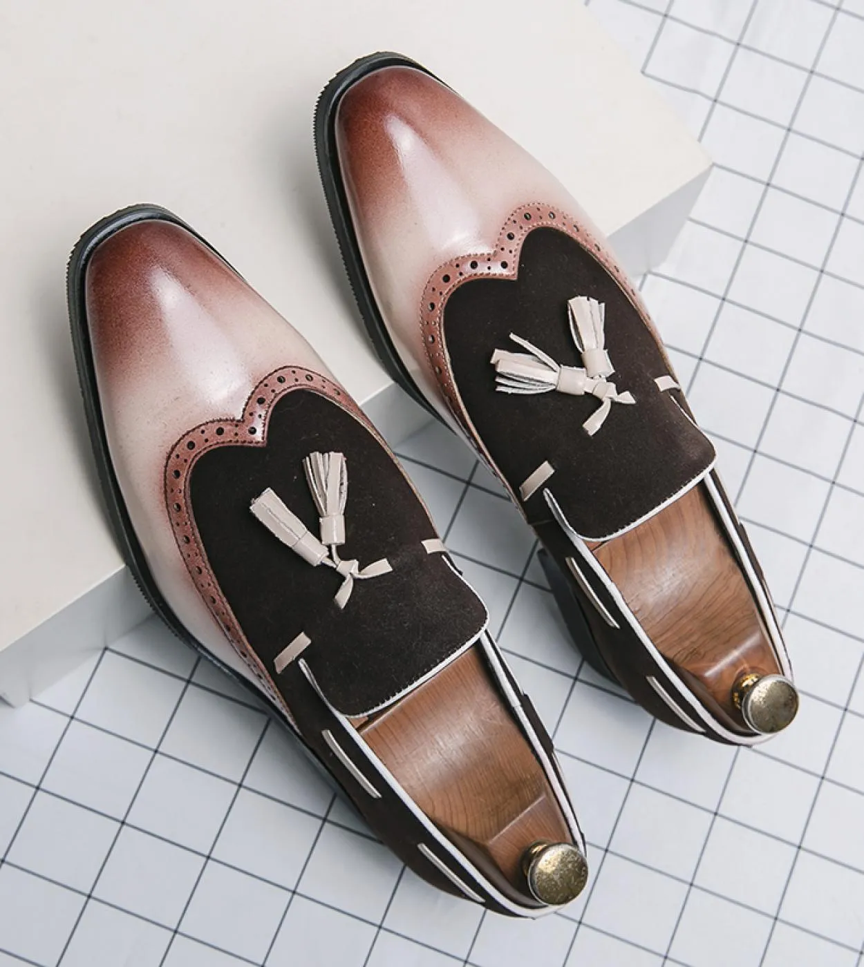 Mocassini Scarpe da uomo Brock Nappa a punta Moda Scarpe in pelle Casual Festa di nozze Slip On Scarpe eleganti Designer di luss