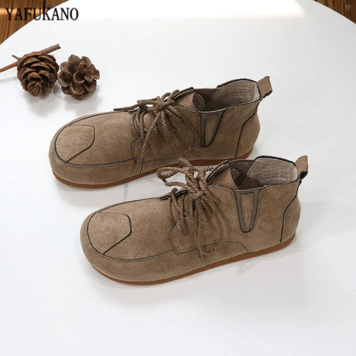 Mori Girl Stivaletti corti piatti in pelle scamosciata retrò con punta tonda Stivaletti casual fatti a mano con suola morbida st