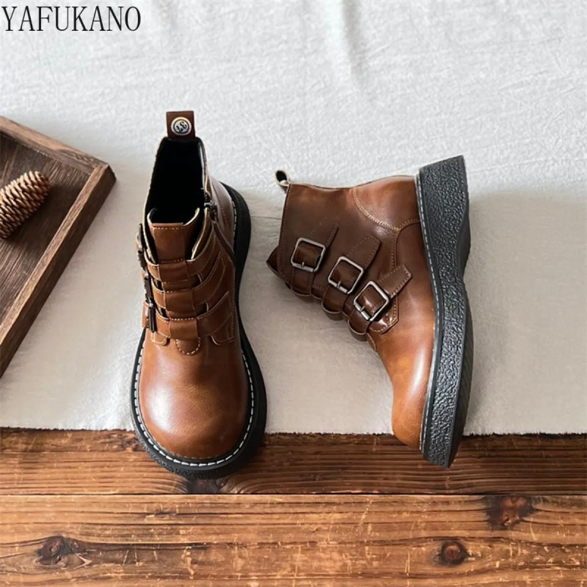 Mori Stivaletti letterari retrò per il tempo libero con fibbia per cintura Decor Stivaletti con plateau con tacco grosso Suola s