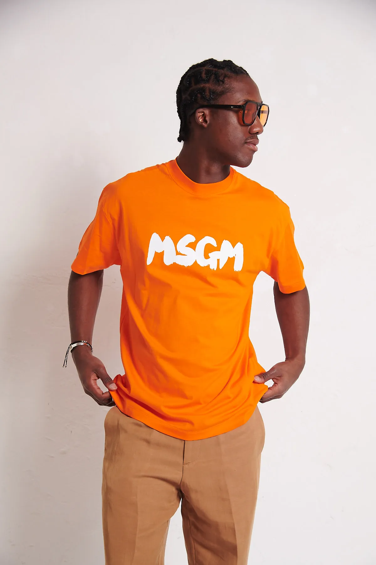 MSGM T-Shirt arancione col logo pennellato