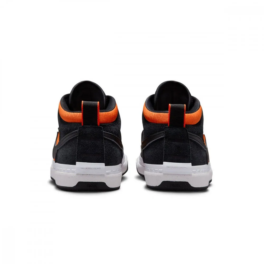 NIKE SB REACT LEO