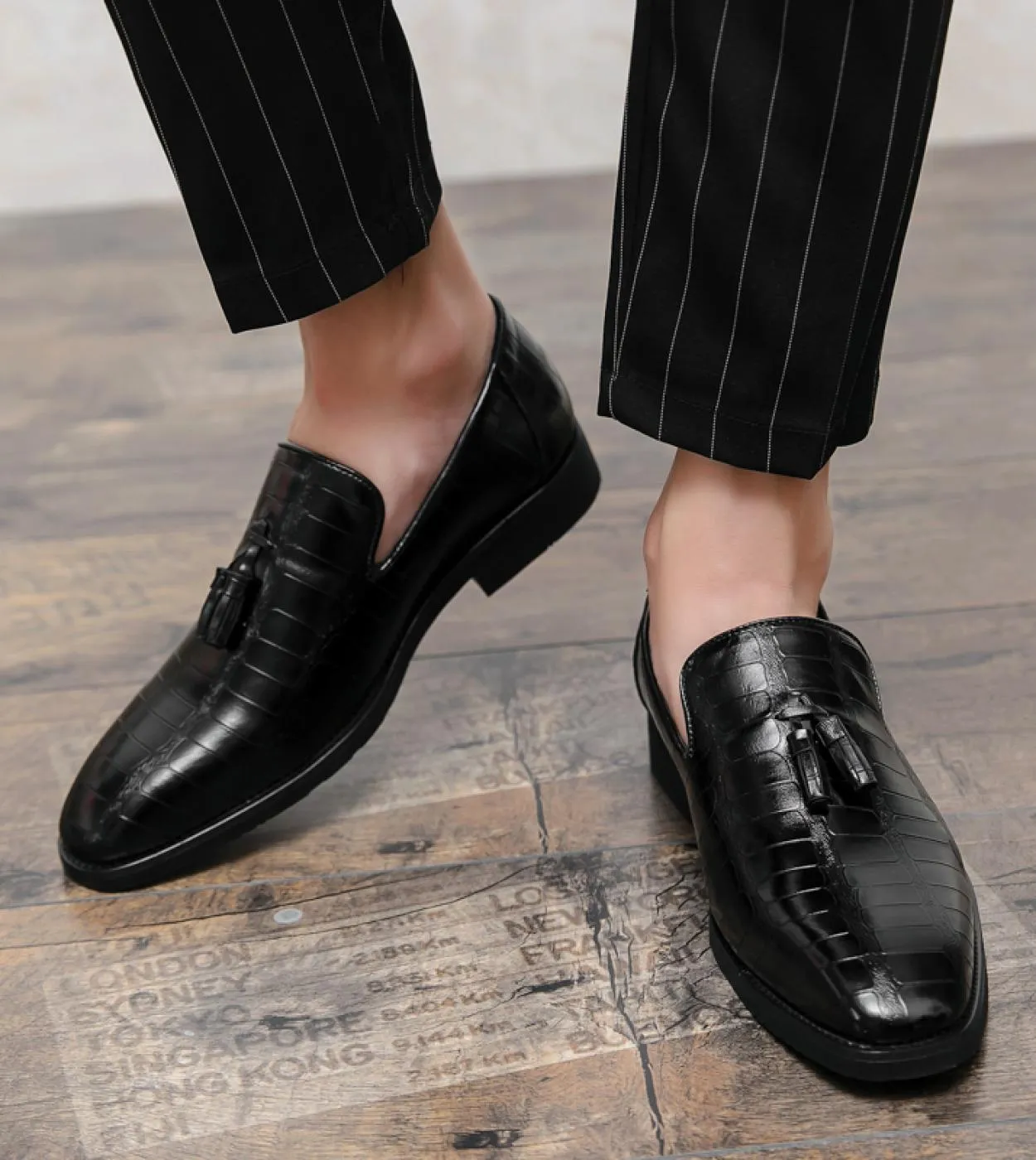 Nuovi mocassini da uomo in pelle verniciata scarpe eleganti da cerimonia da uomo moda casual scarpe da uomo scarpe da club per f
