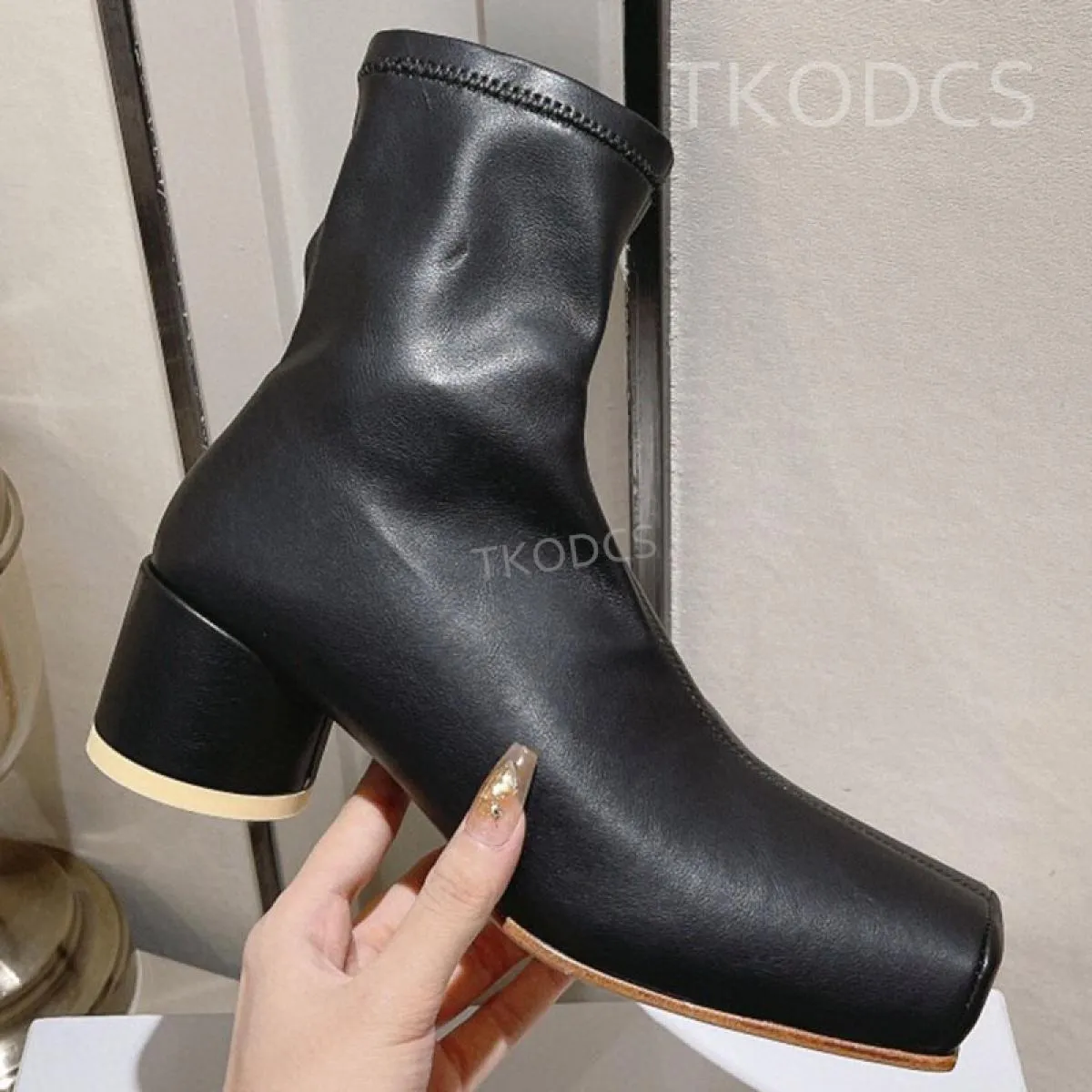 Nuovi stivaletti da donna in vera pelle punta quadrata tacchi tondi stivali da donna slip on stivaletti elastici da donna slim c