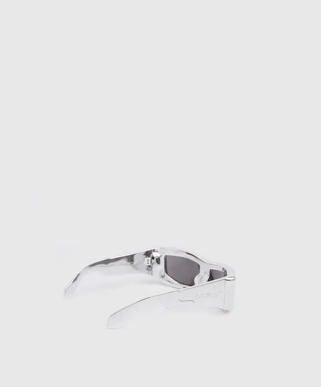 Off-White Occhiali da sole argento vulcanite dall'effetto metallico OERI074S23PLA001