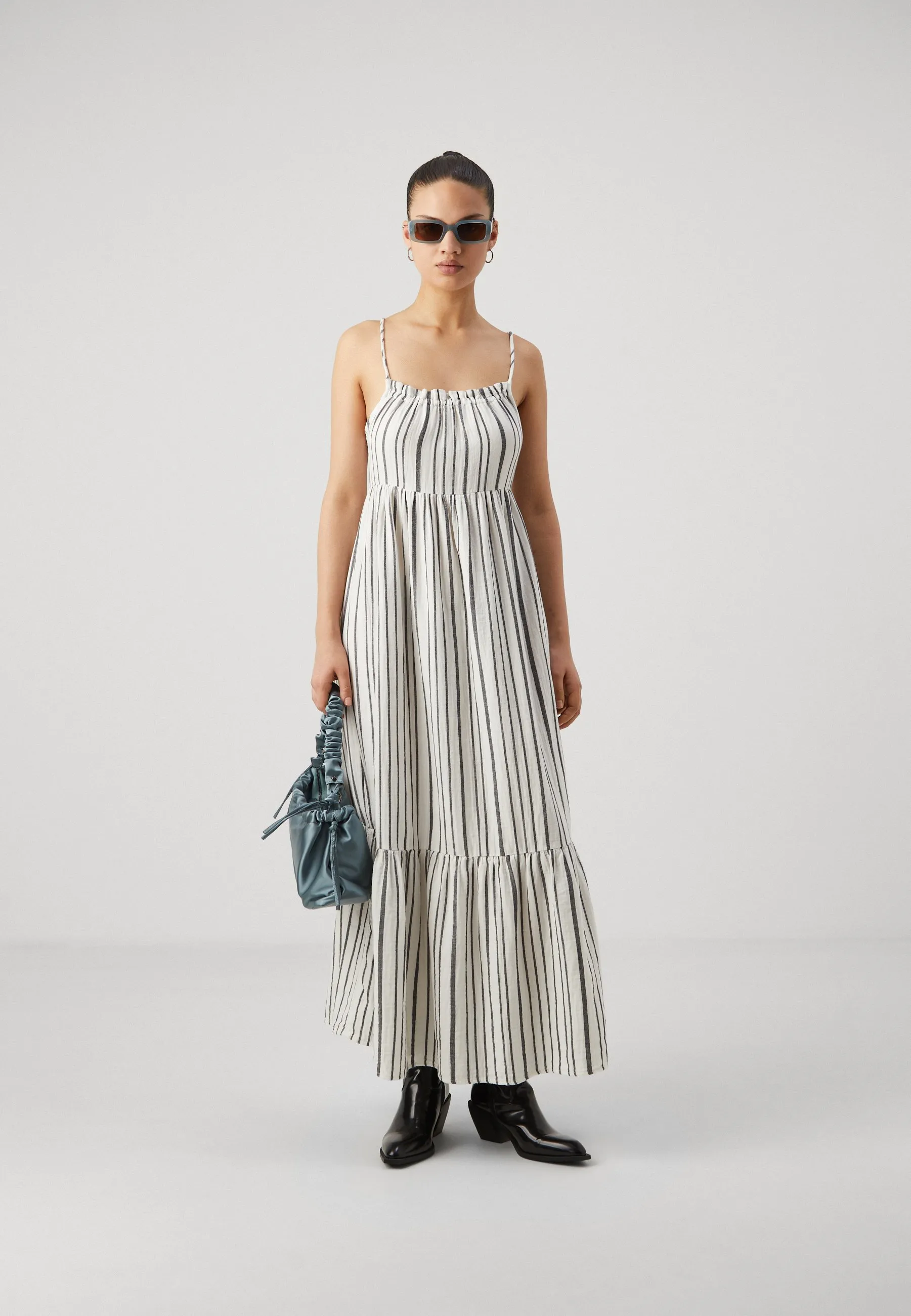 ONLTHYRA LIFE STRAP DRESS  - Vestito lungo