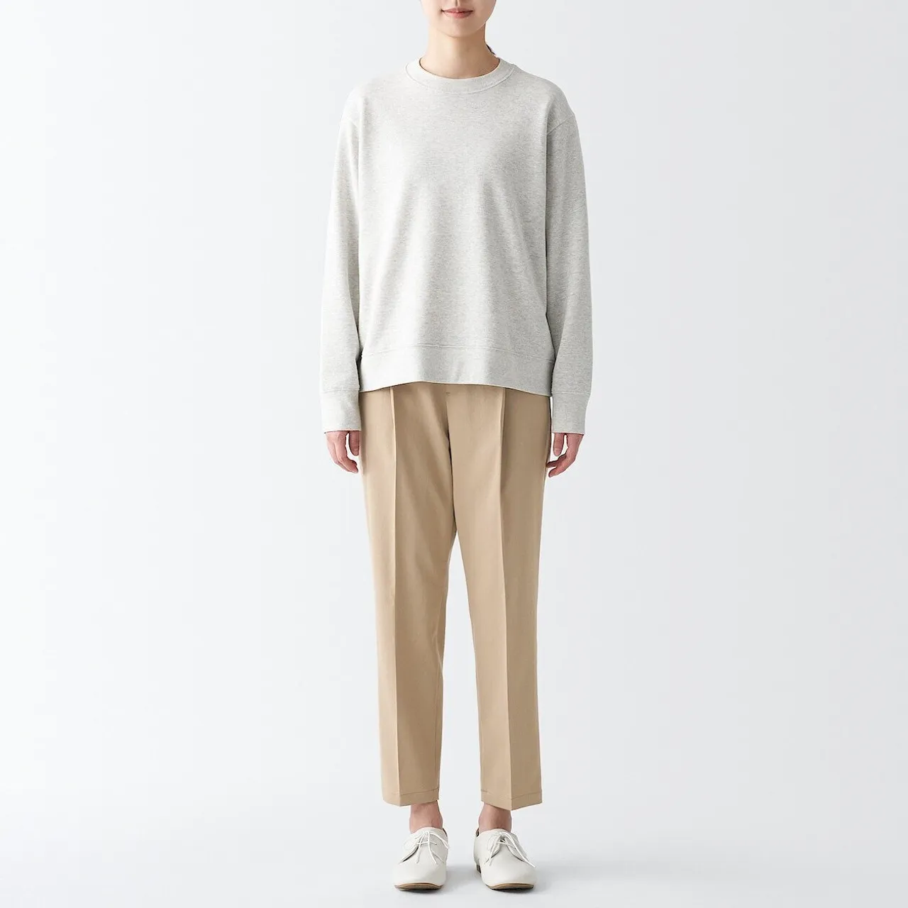 Pantaloni affusolati in poliestere riciclato 17308