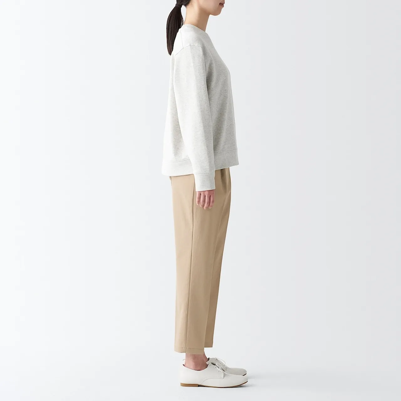 Pantaloni affusolati in poliestere riciclato 17308