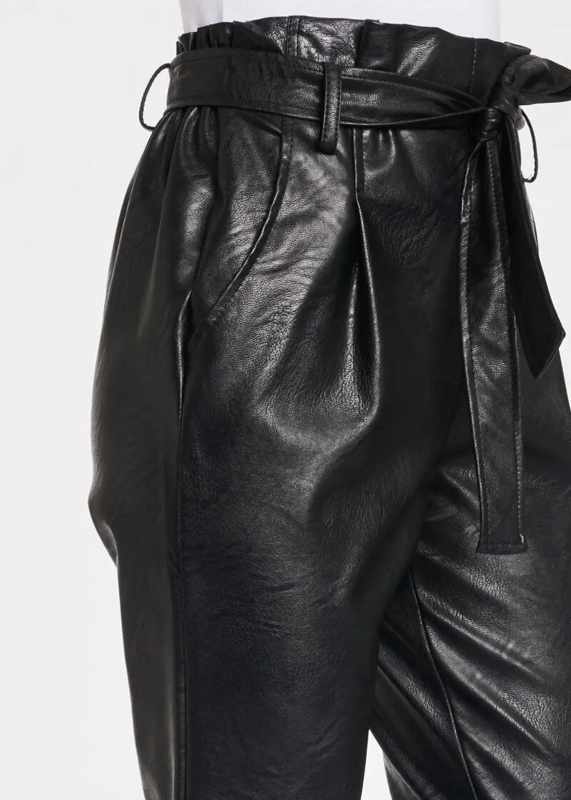 Pantaloni effetto pelle