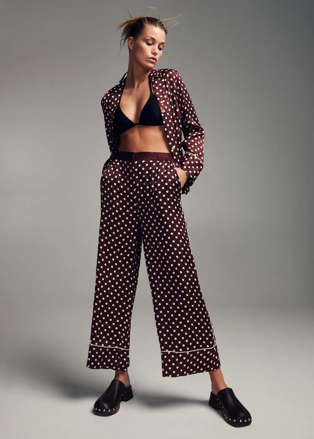 Pantaloni satinati pois
