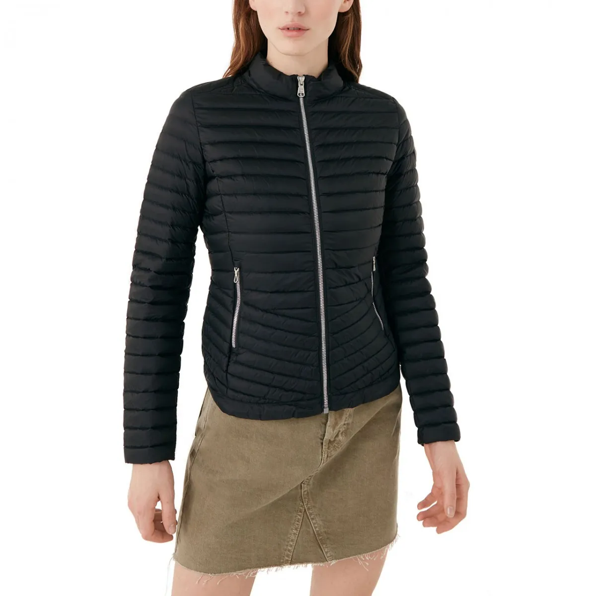 Piumino Leggero Punky Con Fondo Arrotondato, Nero