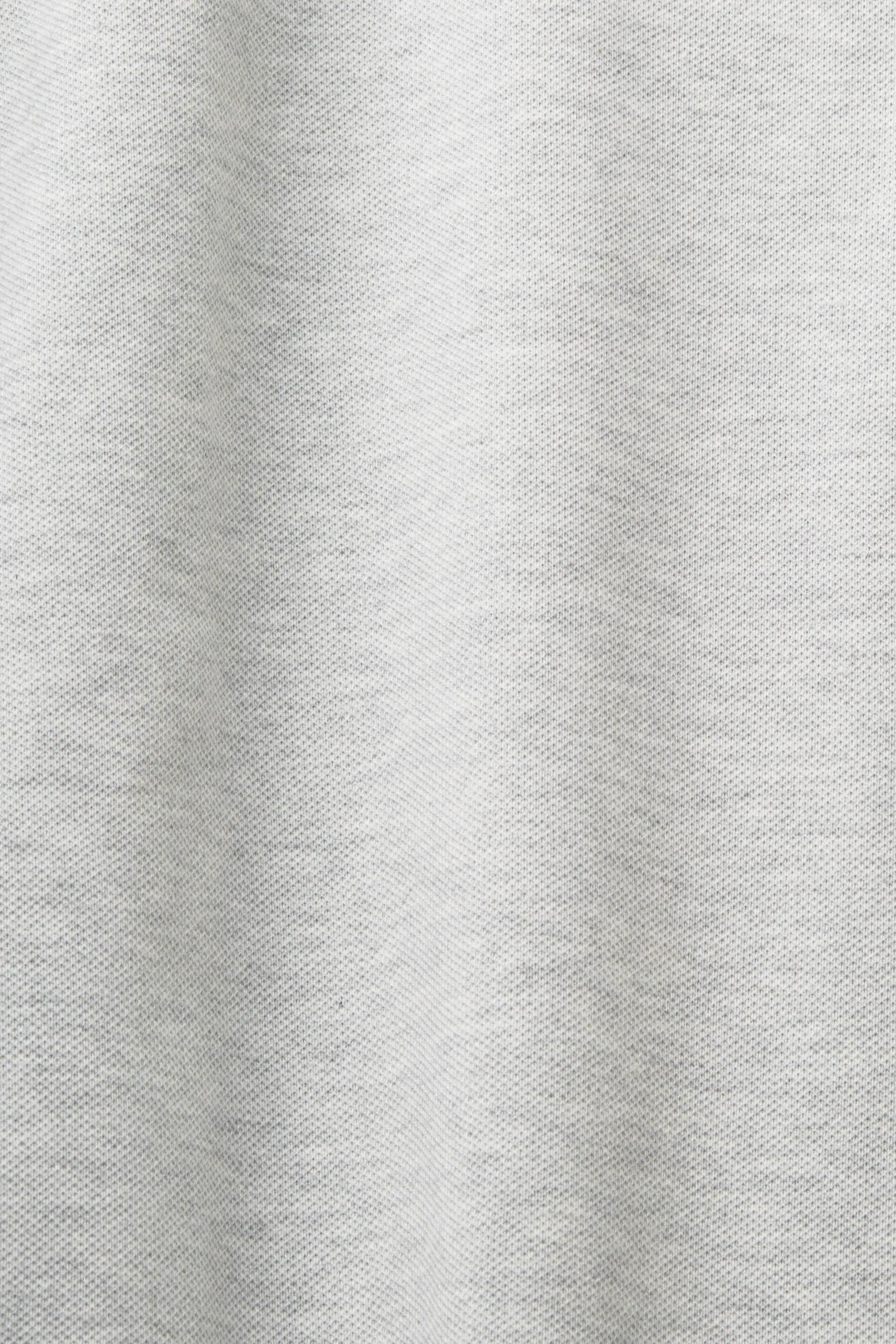 Polo con logo