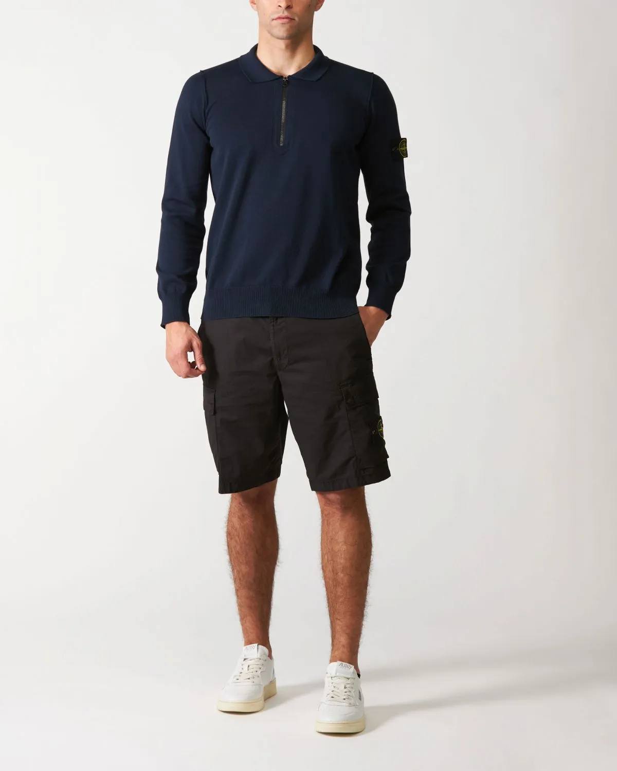 Polo in maglia blu con zip