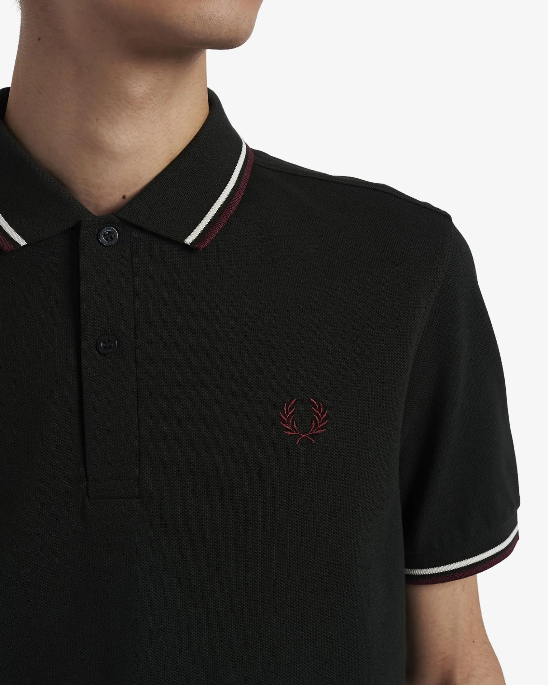 Polo mezza manica verde scuro con bordino bianco e bordeaux