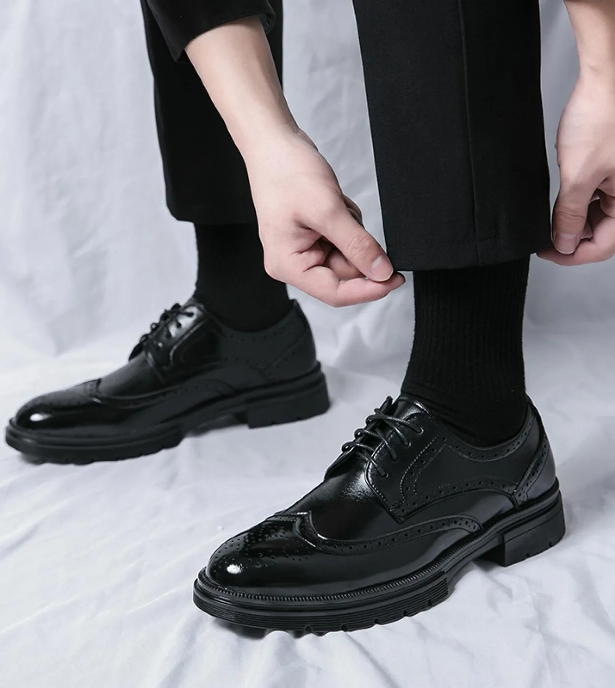 Primavera 2023 New Business Oxford Scarpe da uomo Scarpe da guida Scarpe con lacci Pelle bovina Confortevole Primavera British R