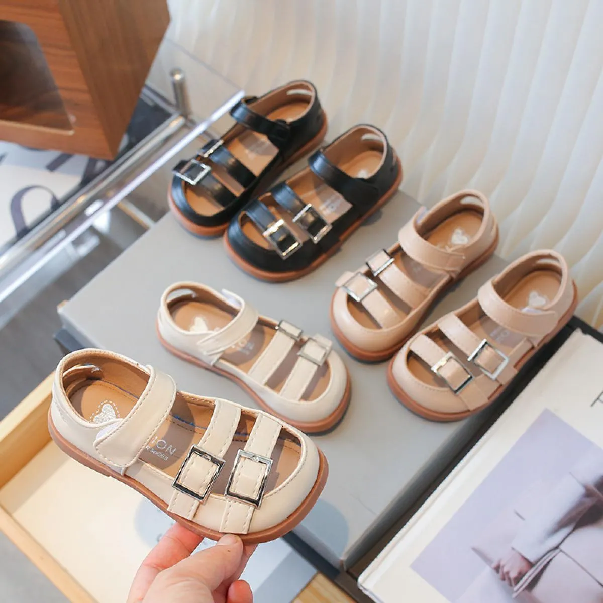 Protezione della punta Sandali per bambini Ragazze Designer di marca Sandalo con piattaforma versatile per ragazza Scarpe estive