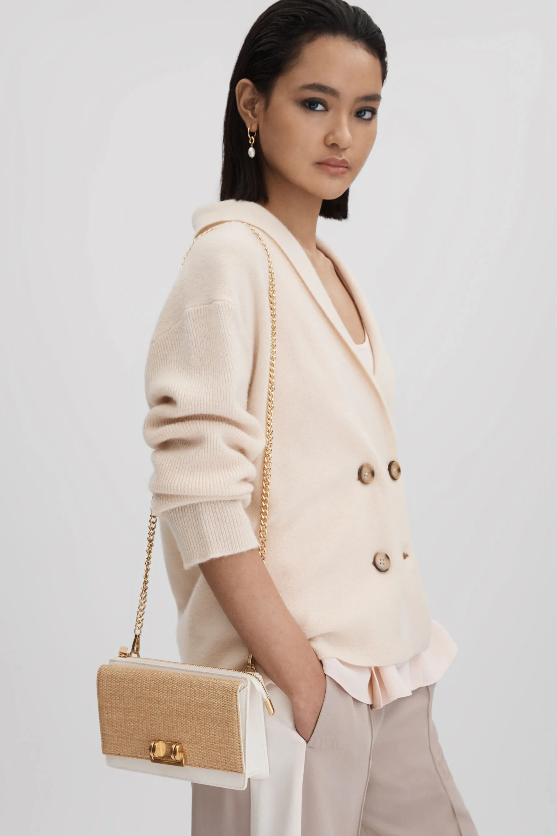 Reiss - Picton - Borsa a tracolla in pelle con catena    