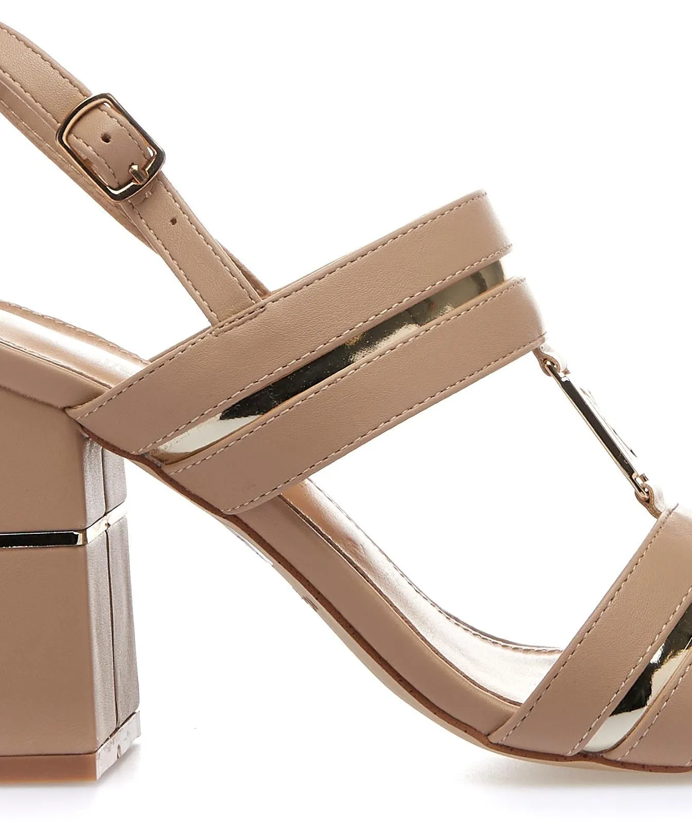 Sandali beige con tacco alto largo e T-bar
