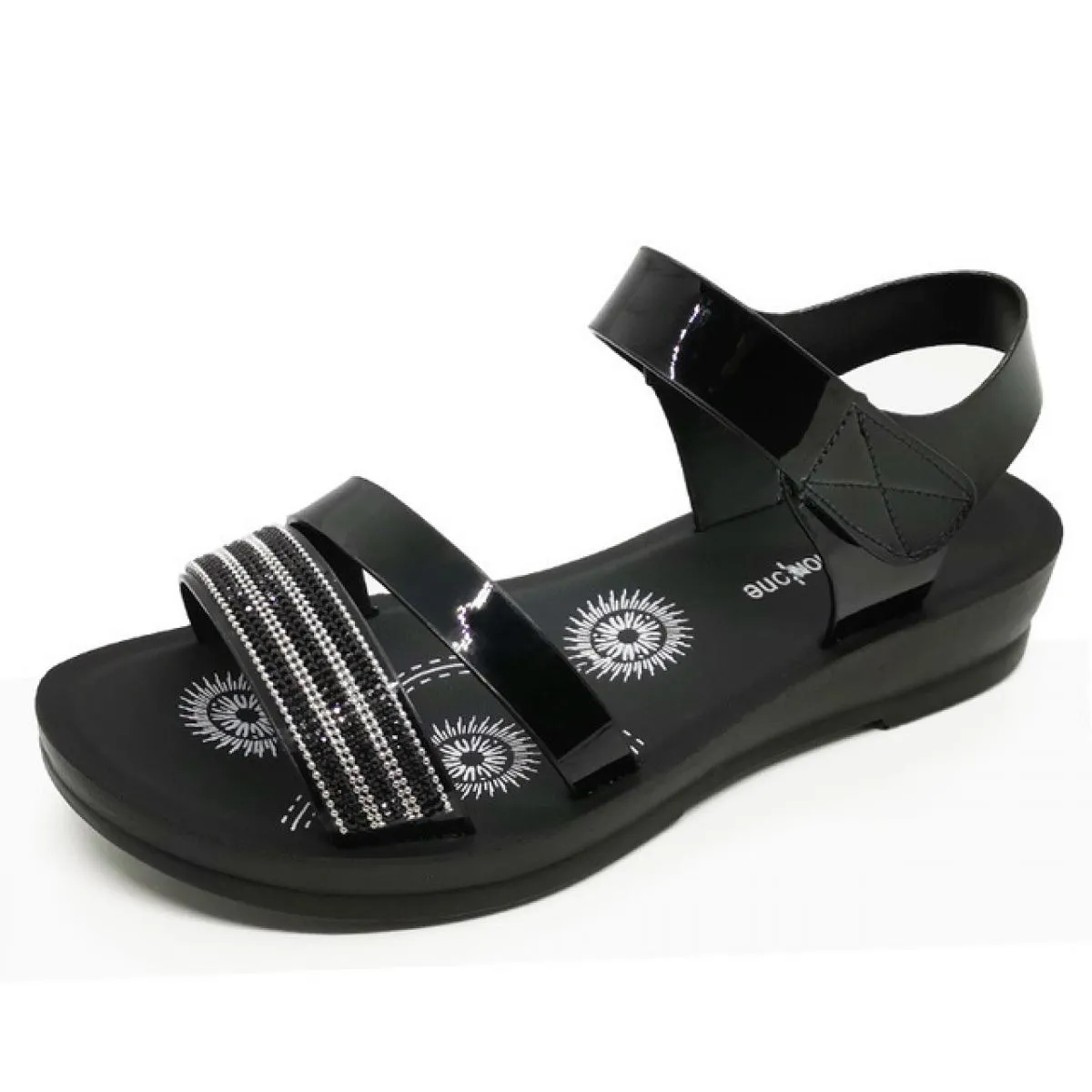 Sandali da donna Moda piatti antiscivolo Sandali versatili Suole morbide 2022 Scarpe estive Vernice Strass Comodi Sanda