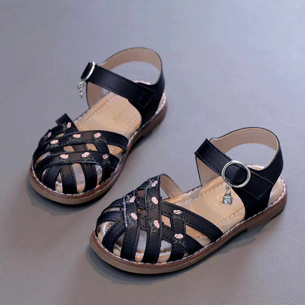 Sandali per bambini Scarpe da spiaggia Scarpe estive per vacanze al mare Ragazze Baby morbide antiscivolo Principessa Scava fuor